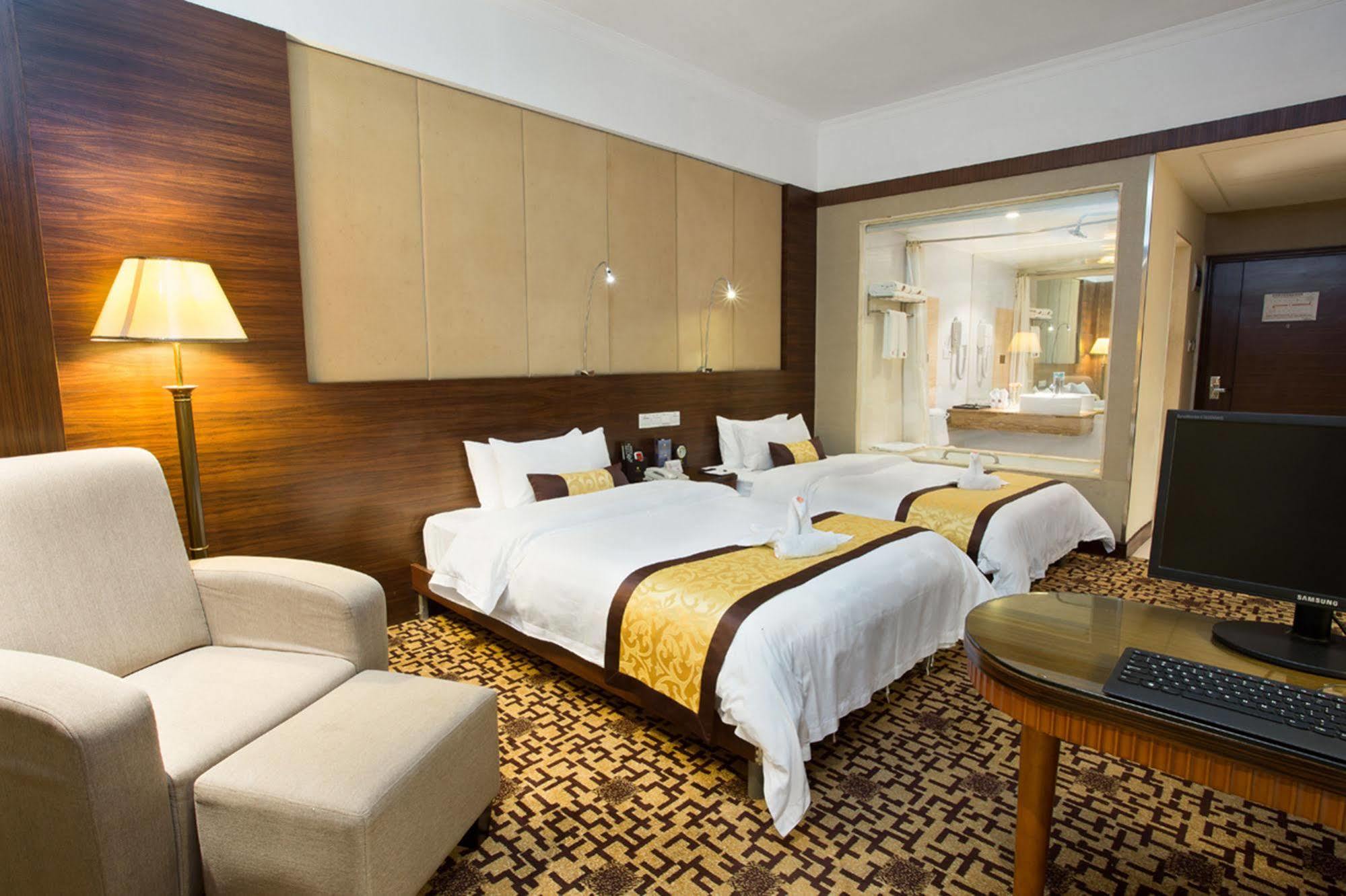 Wa King Town Hotel Гуанчжоу Экстерьер фото